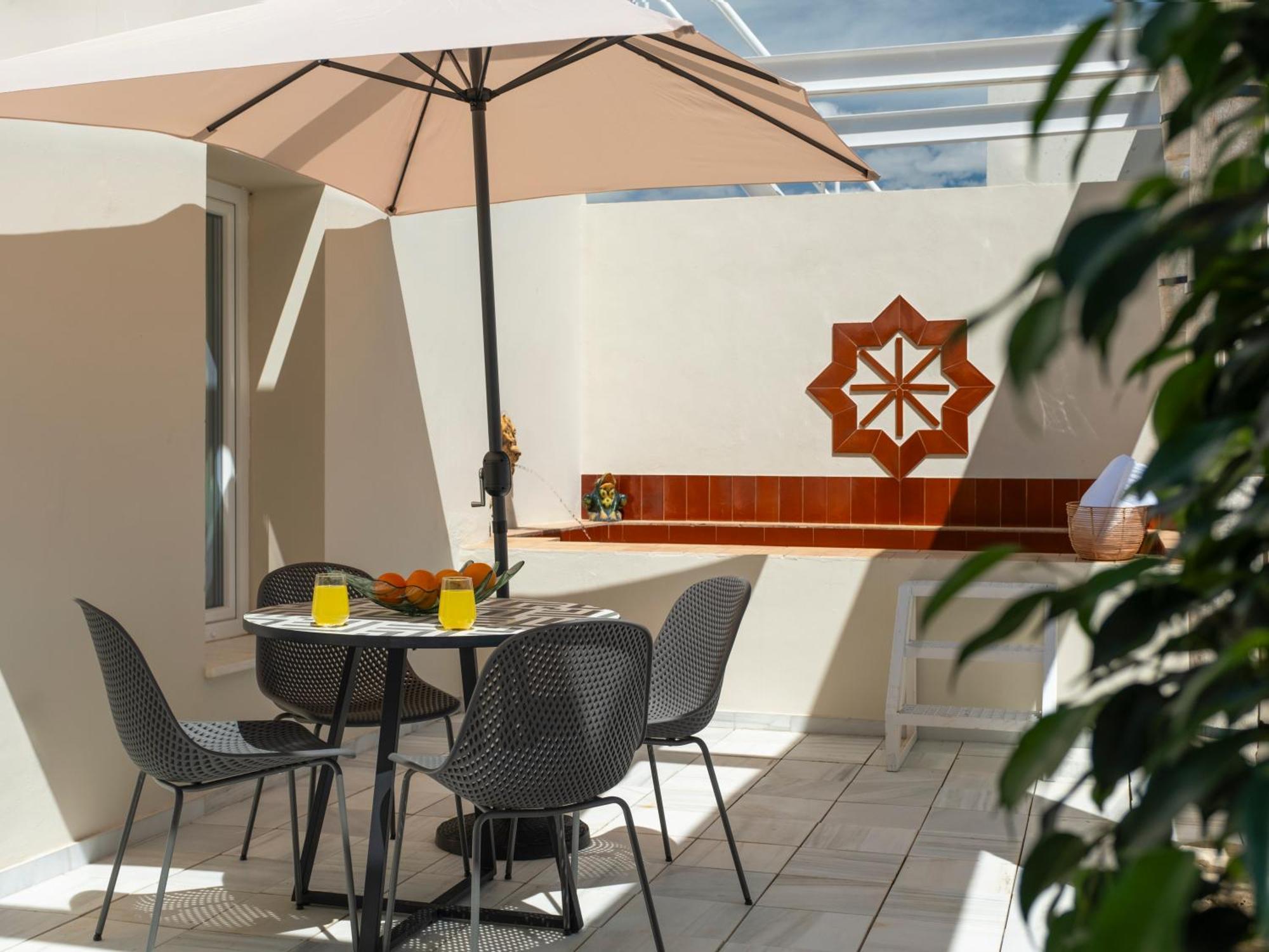 Apartamento Estrella Giralda By Valcambre Sevilla Habitación foto