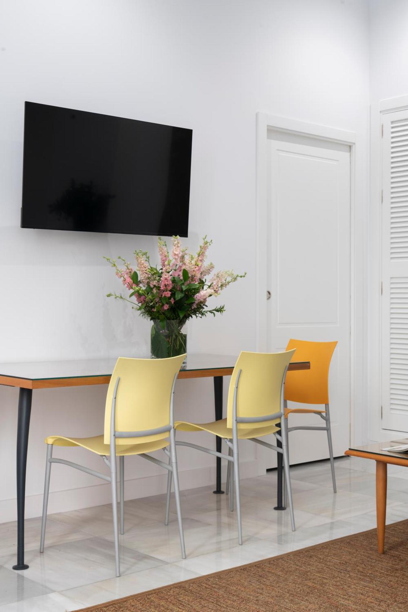 Apartamento Estrella Giralda By Valcambre Sevilla Habitación foto
